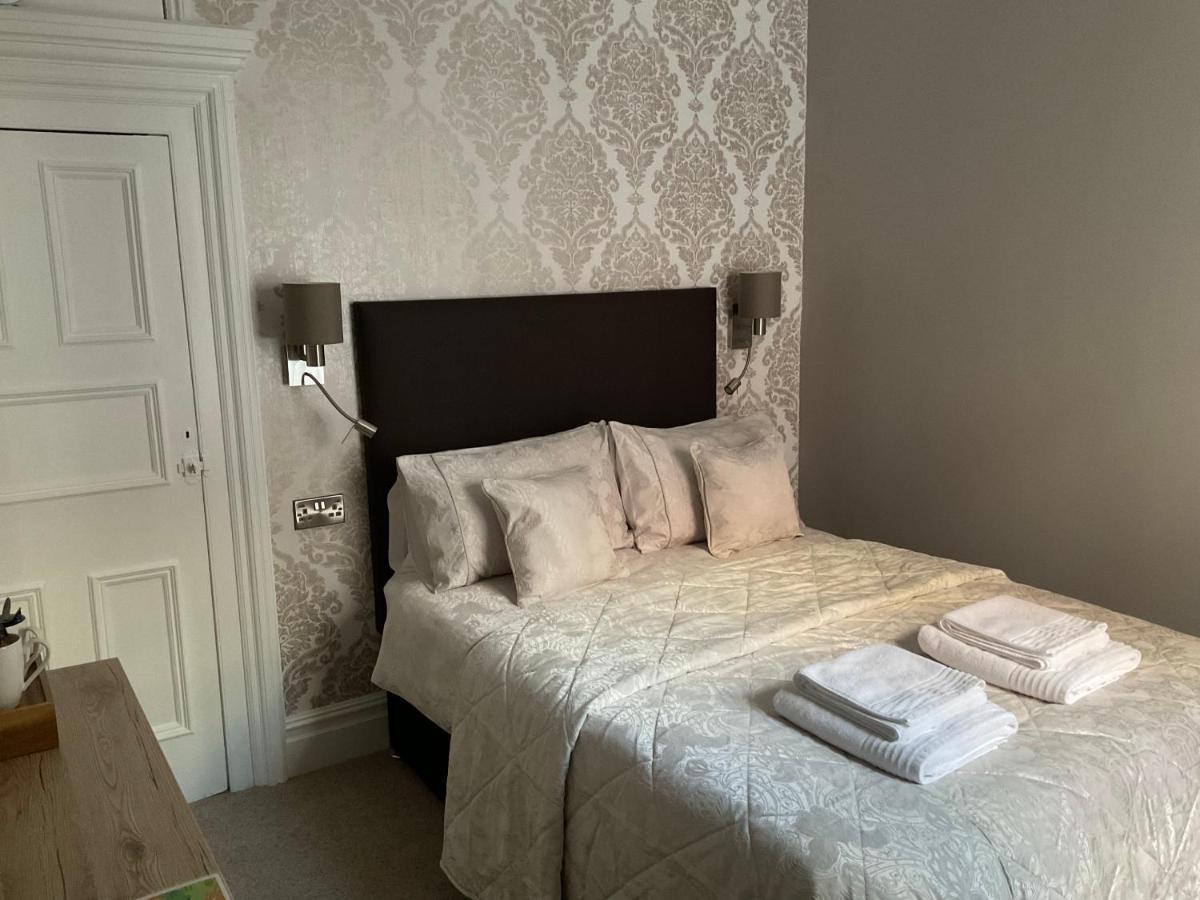 Glenora Guest House Γουίτμπι Εξωτερικό φωτογραφία