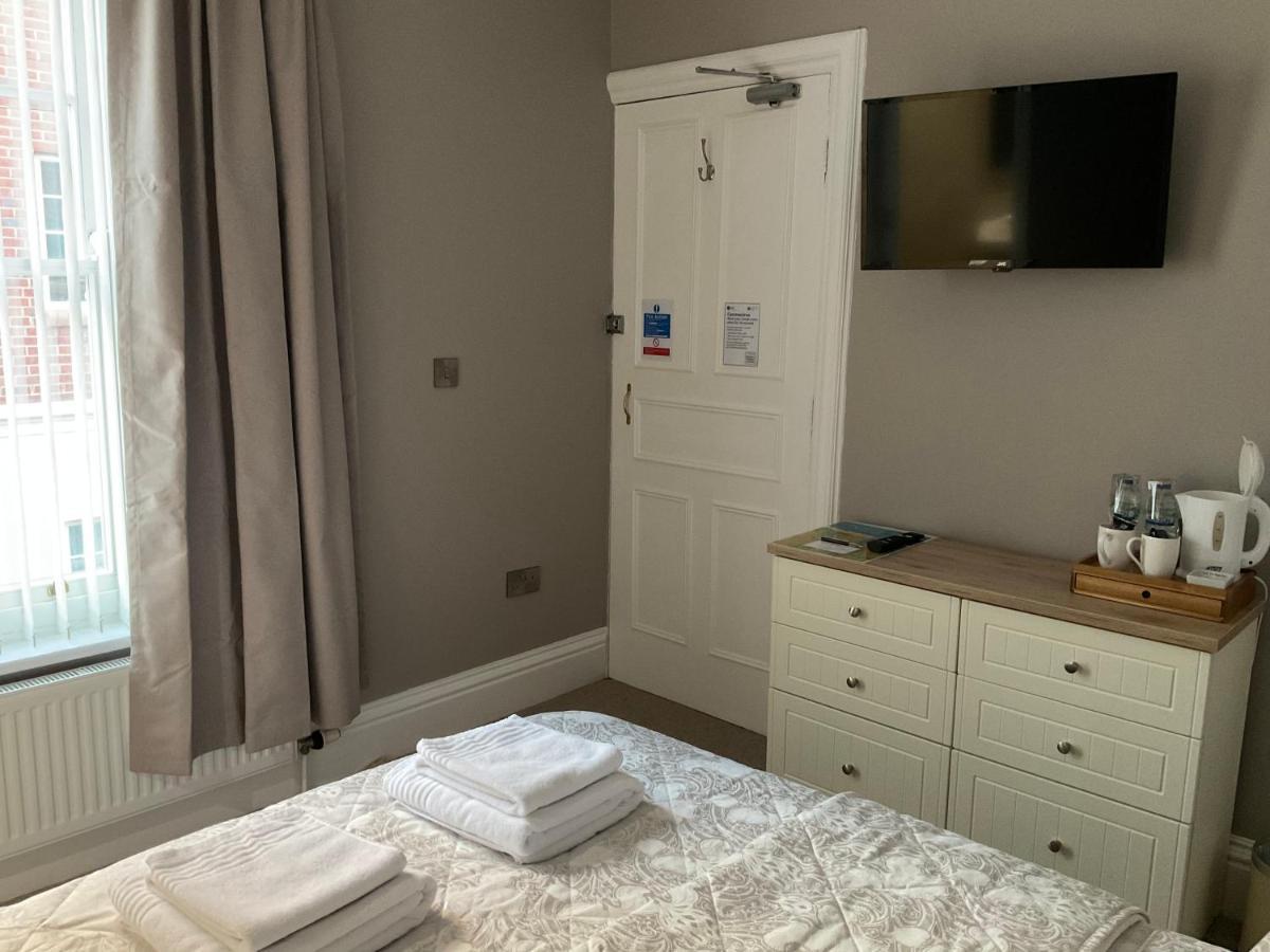 Glenora Guest House Γουίτμπι Εξωτερικό φωτογραφία