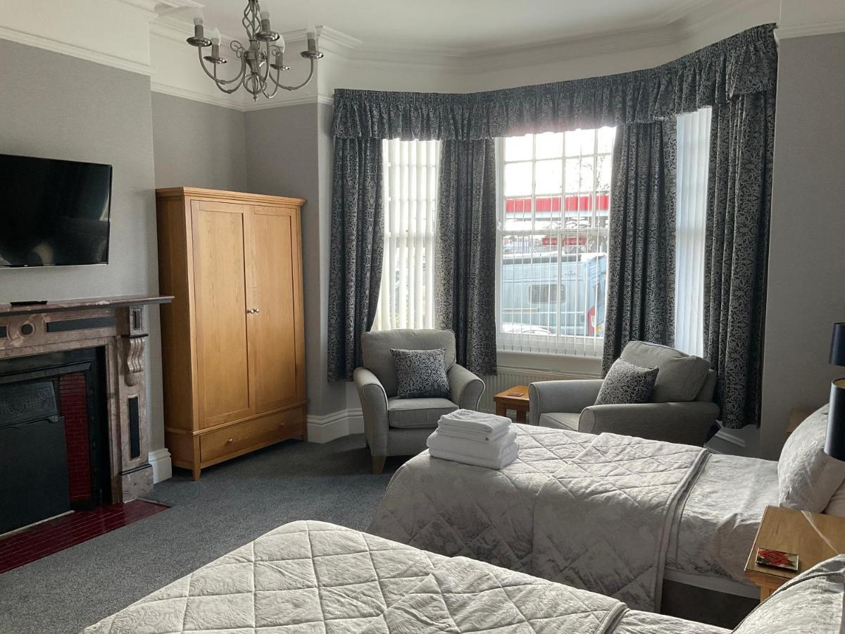 Glenora Guest House Γουίτμπι Εξωτερικό φωτογραφία